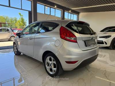 Ford Fiesta 5p. Titanium Grigio usata Latina