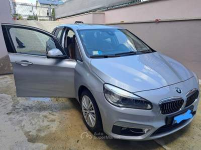 BMW Serie 2 Active Tourer 218i vendo vera occasione Argento usata Piacenza
