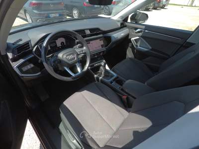 Audi Q3 S tronic Business Nero usata Botrugno