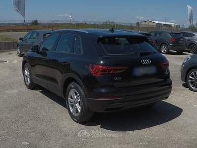 Audi Q3 S tronic Business Nero usata Botrugno