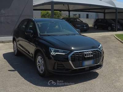 Audi Q3 S tronic Business Nero usata Botrugno