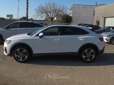 Audi Q3 SPB 35 TDI S tronic Business Plus - TETTO Bianco usata Botrugno