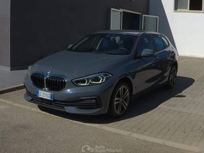 BMW Serie 1 116d 116d 5p. Business Advantage Autom. Grigio usata Botrugno
