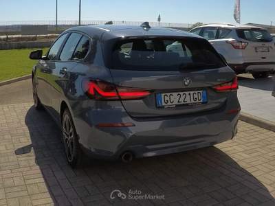 BMW Serie 1 116d 116d 5p. Business Advantage Autom. Grigio usata Botrugno