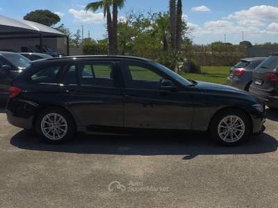 BMW Serie 3 318d 318d Touring Business Advantage aut. Nero usata Botrugno