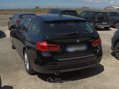 BMW Serie 3 318d 318d Touring Business Advantage aut. Nero usata Botrugno