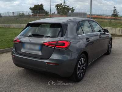 Mercedes-Benz Classe A A 180 d Automatic Business Extra Grigio usata Botrugno