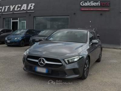 Mercedes-Benz Classe A A 180 d Automatic Business Extra Grigio usata Botrugno