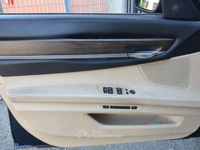 BMW Serie 7 730d 730d Eccelsa Blu/Azzurro usata Pisa