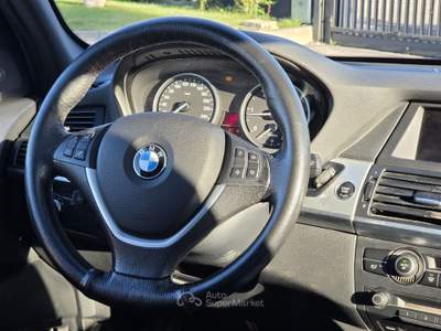 BMW X5 3.0sd cat Futura Argento usata Adelfia
