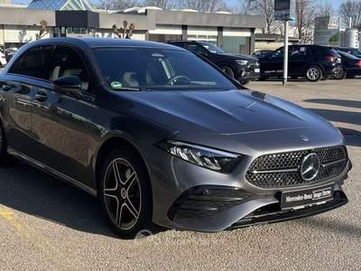 Mercedes-Benz Classe A A 250e AMG Night Edition Hybrid cerchi18" KeylessGO FULL-LED Grigio usata Roma