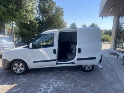 Fiat Doblò PC-TN Cargo Lamierato SX E5+ NEO PATENTATI Bianco usata Perugia