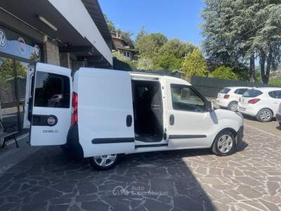 Fiat Doblò PC-TN Cargo Lamierato SX E5+ NEO PATENTATI Bianco usata Perugia