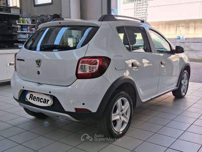 Dacia Sandero Stepway 1.5 dci s AUTOMATICA Bianco usata Villafranca di Verona