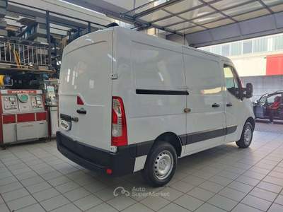 Renault Master T28 2.3 dci 130 CV L1 H1 E6 IVA ESPOSTA E SENSORI Bianco usata Villafranca di Verona