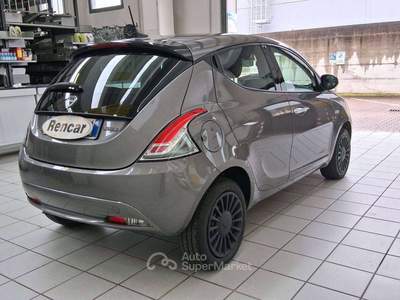 Lancia Ypsilon 1.0 firefly hybrid Silver s Grigio usata Villafranca di Verona