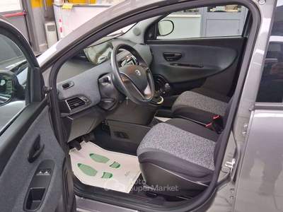 Lancia Ypsilon 1.0 firefly hybrid Silver s Grigio usata Villafranca di Verona