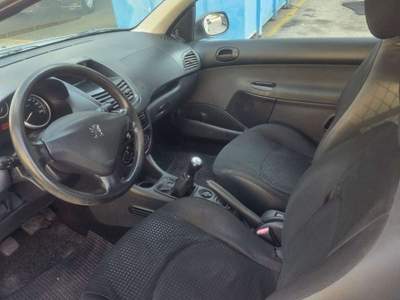Peugeot 206 206 Plus 3p 1.4 hdi Trendy van Bianco usata Desio