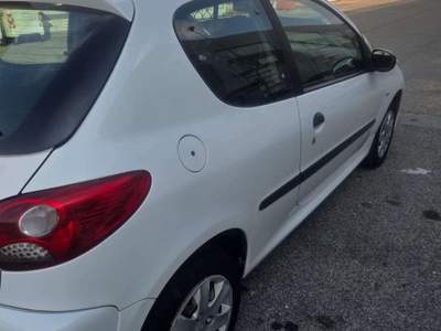 Peugeot 206 206 Plus 3p 1.4 hdi Trendy van Bianco usata Desio