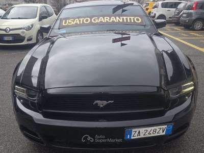 Ford Mustang Mustang Fastback 3.7 benzina 305 cv auto Nero usata Desio