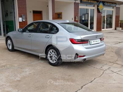 BMW Serie 3 318d BMW 318d Grigio usata San Benedetto del Tronto