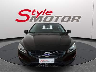 Volvo V60 D2 Kinetic Certificata Pari al Nuovo Nero usata Fano