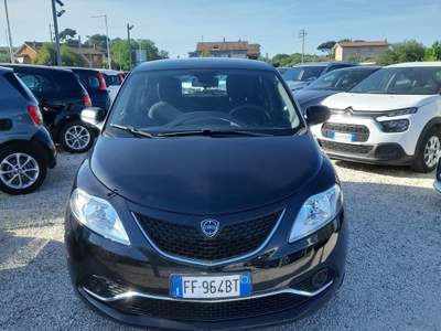 Lancia Ypsilon 5 porte Gold Nero usata Castel Gandolfo