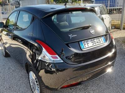 Lancia Ypsilon 5 porte Gold Nero usata Castel Gandolfo
