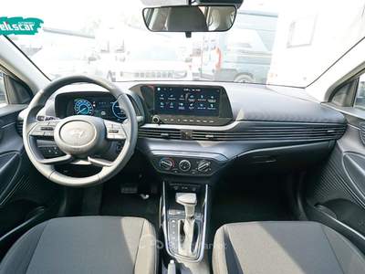 Hyundai i20 1.0 T-GDI DCT Connectline Bianco usata Sona