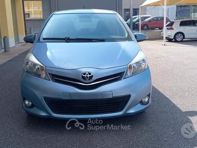 Toyota Yaris Benzina cc. 1.000 Mod. VVT- Active 5 usata Calcinato
