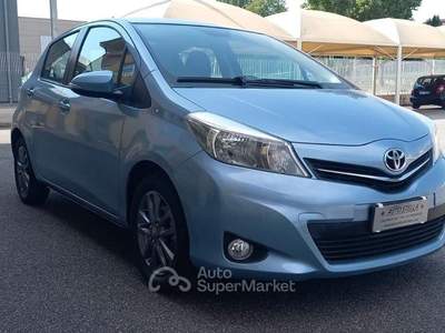 Toyota Yaris Aygo Benzina cc. 1.000 Mod. X-Play Tetto Ap usata Calcinato