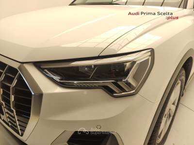 Audi Q3 2.0 35 TDI S Tronic Bianco usata Avellino