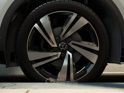 Volkswagen T-Roc 2.0 TDI SCR R-Line Plus Bianco usata Avellino