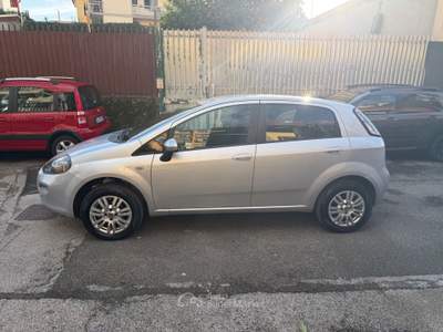 Fiat Punto 5 porte Natural Power Easy Argento usata Napoli