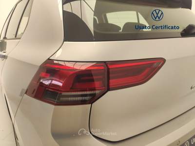 Volkswagen Golf 1.0 eTSI 81kW EVO Life DSG Argento usata Avellino