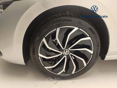 Volkswagen Golf 1.0 eTSI 81kW EVO Life DSG Argento usata Avellino