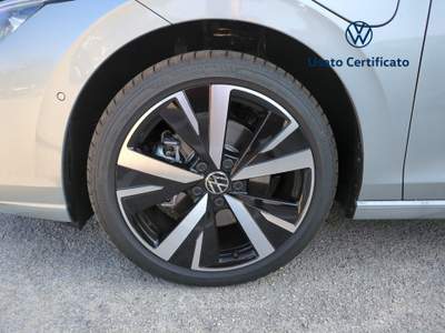 Volkswagen Golf 1.5 TSI eHybrid Edition Plus DSG usata Avellino