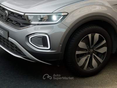 Volkswagen T-Roc 2.0 TDI SCR 150 CV DSG Edition Plus Argento usata Avellino