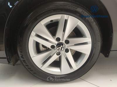 Volkswagen Golf Golf 2.0 TDI 115 CV SCR Life usata Avellino