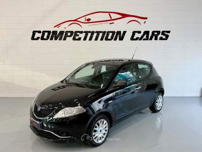 Lancia Ypsilon 5 porte GPL Ecochic Silver Nero usata Torino Lancia Ypsilon 5 porte GPL Ecochic Silver Nero usata Torino