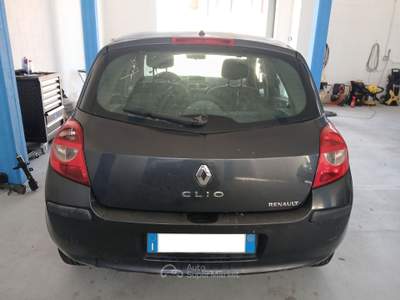 Renault Clio Per Nopatentati Nero usata SAMARATE