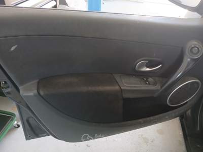 Renault Clio Per Nopatentati Nero usata SAMARATE