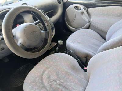 Ford Ka Per Nopatentati Nero usata SAMARATE