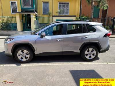 Toyota RAV4 2.5 vvt-ie h Business 2wd 218cv e-cvt Argento usata Buccinasco