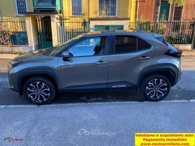 Toyota Yaris Cross 1.5h Trend fwd 116cv e-cvt Grigio usata Buccinasco