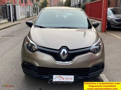Renault Captur 0.9 tce Life (wave) 90cv E6 Bianco usata Buccinasco