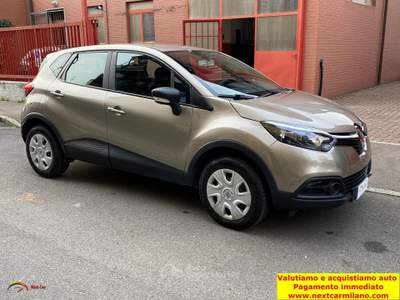 Renault Captur 0.9 tce Life (wave) 90cv E6 Bianco usata Buccinasco