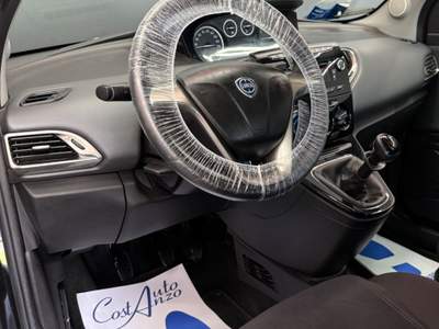 Lancia Ypsilon 1.2 Benzina Platinum 2014 Nero usata Teverola