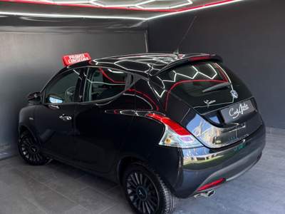 Lancia Ypsilon 1.2 Benzina Platinum 2014 Nero usata Teverola