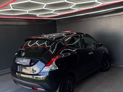 Lancia Ypsilon 1.2 Benzina Platinum 2014 Nero usata Teverola
